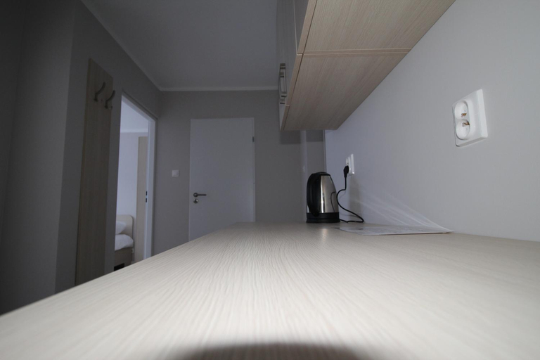 Others 4, Pod Kominem Pokoje i Apartamenty, Opole