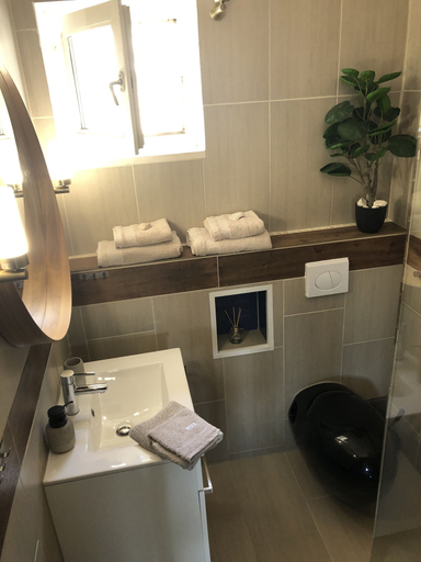 Bathroom, Villa More A-11, Sutivan