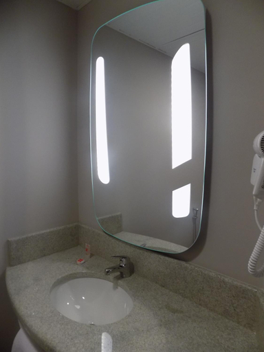 Bathroom 4, ibis Igrejinha, Igrejinha