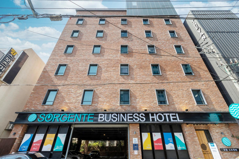 Exterior & Views 2, Sorgente Business Hotel, Sasang
