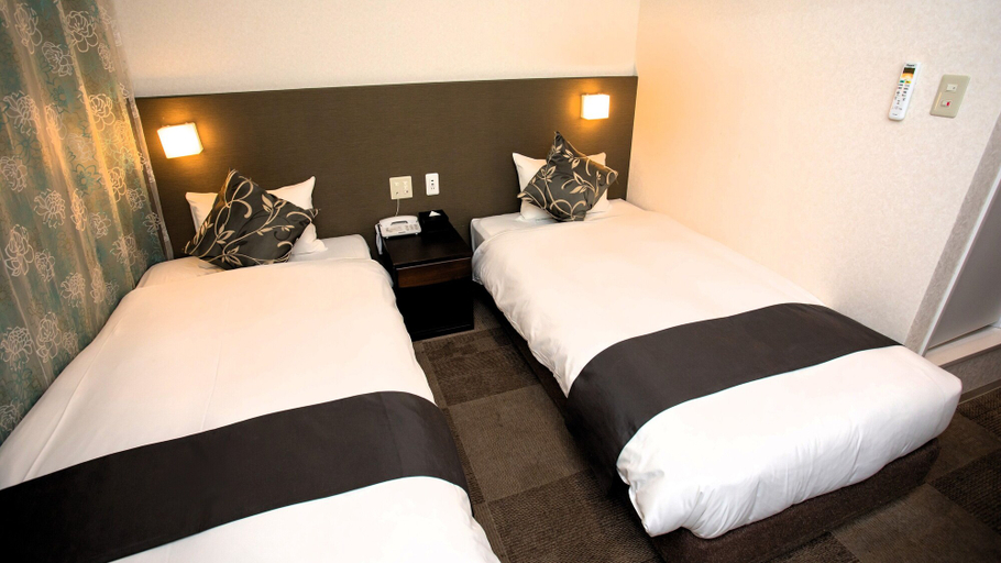 Bedroom 2, Hotel Axia Inn Osaka Uehonmachi, Osaka