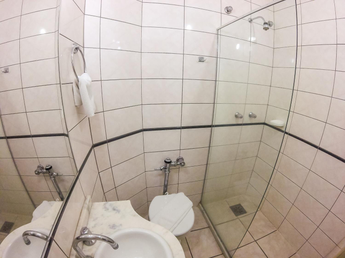 Bathroom 4, Milao Hotel, Porto Alegre