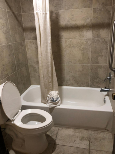Bathroom 4, Executive Inn Woodward, Woodward