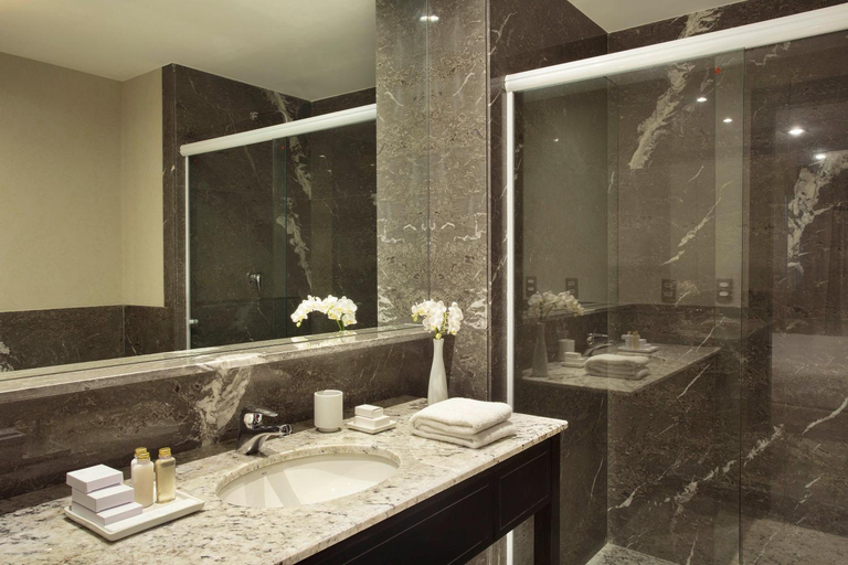 Bathroom 5, Windsor California Copacabana, Rio de Janeiro