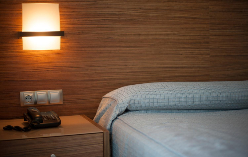 Bedroom 2, Hotel Restaurante Canzana, Asturias