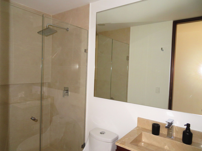 Bathroom 4, Takh308, Benito Juárez