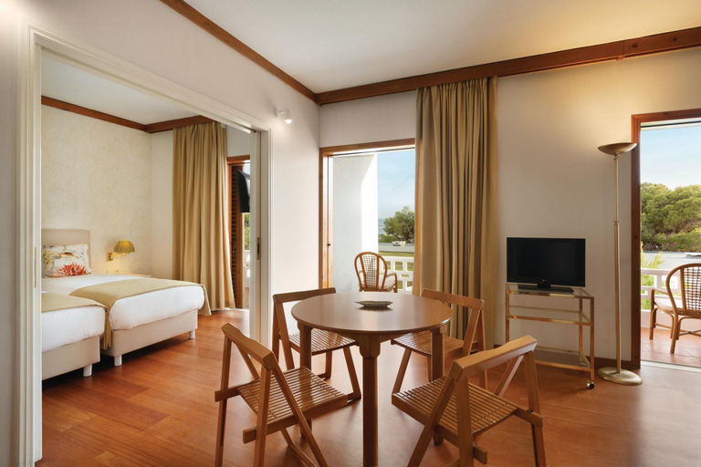 Bedroom 3, Wyndham Loutraki Poseidon Resort, Peloponnese