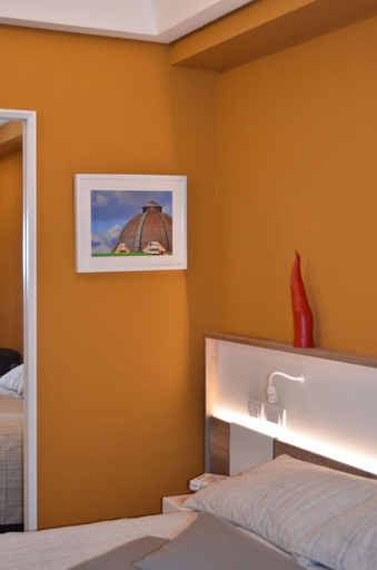 Others 3, Bed In Centro, Napoli