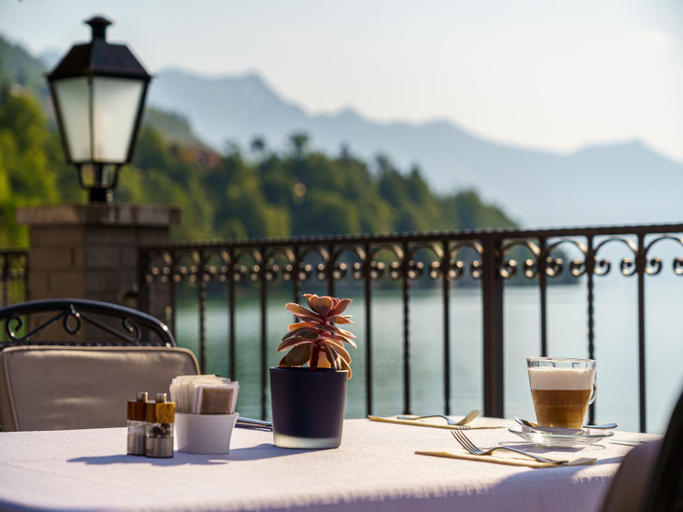 Others 4, Hotel Seeburg, Interlaken