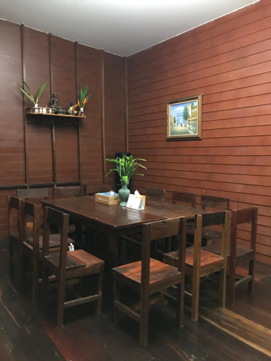 Restaurant 2