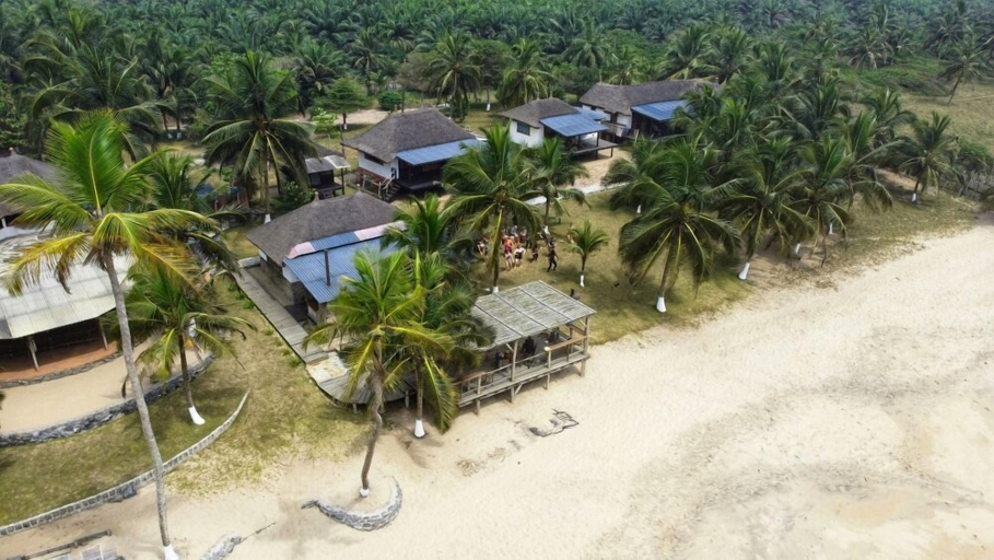 Others 5, FANTAS FOLLY BEACH LODGE, Ahanta West