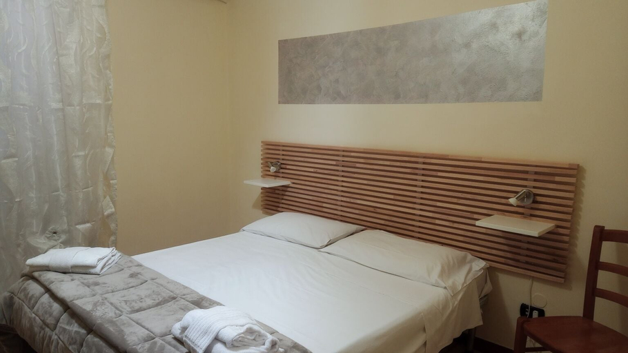 Others 5, Hotel Eliseo Napoli, Napoli