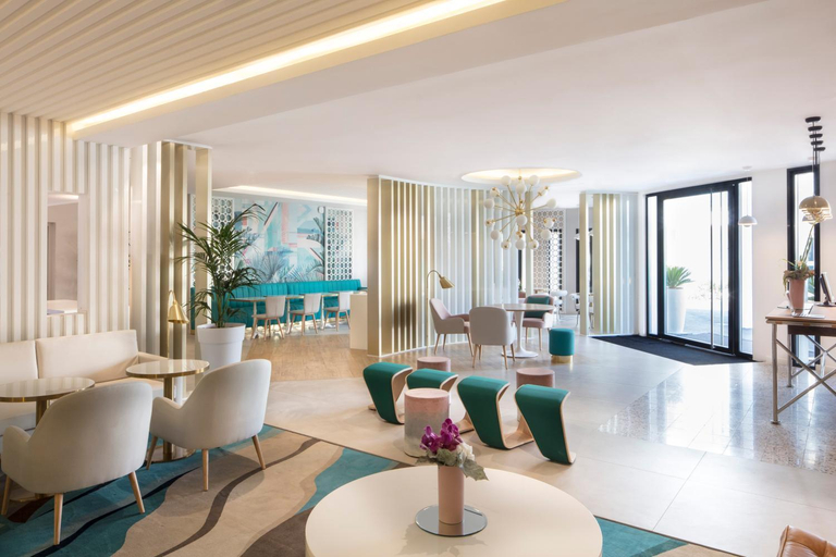 Public Area 4, Mercure Villeneuve Loubet Plage, Alpes-Maritimes