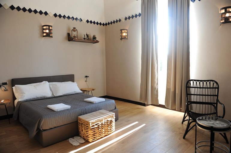Others 2, Torre Balzano B&B, Bari