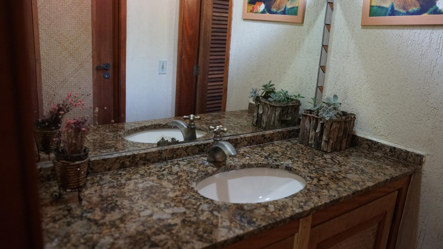 Bathroom, Pousada Cabanas da Serra Lumiar, Nova Friburgo