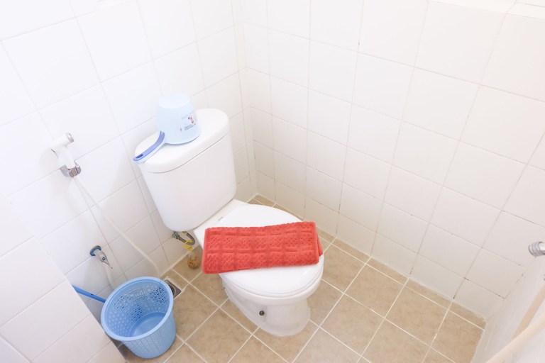 Bathroom 3, Chrysant Kebagusan City Near Cilandak Mall, Jakarta Selatan