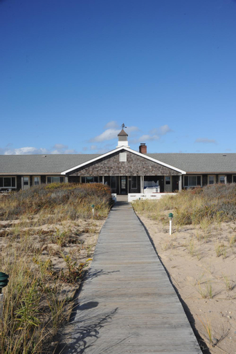 Driftwood Resort on the Ocean, Suffolk