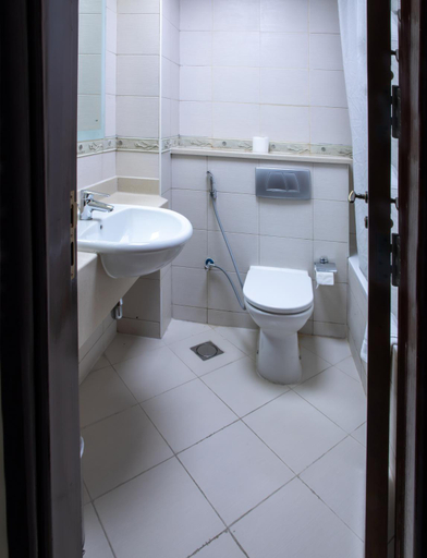 Bathroom 4, Wescott Plaza Hotel Apartments, Dubai