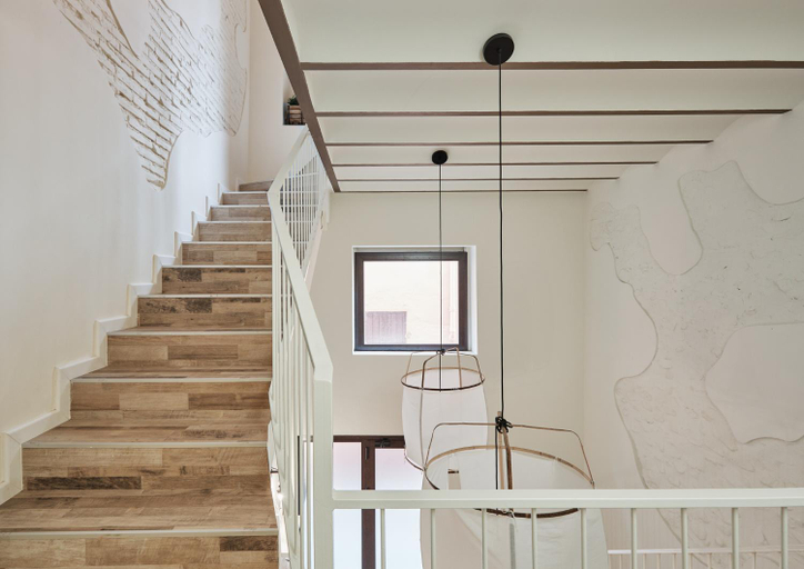 Others 5, Vestal Suites Classic, Tarragona