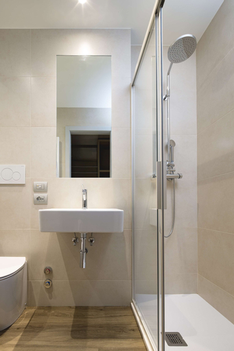 Bathroom 19