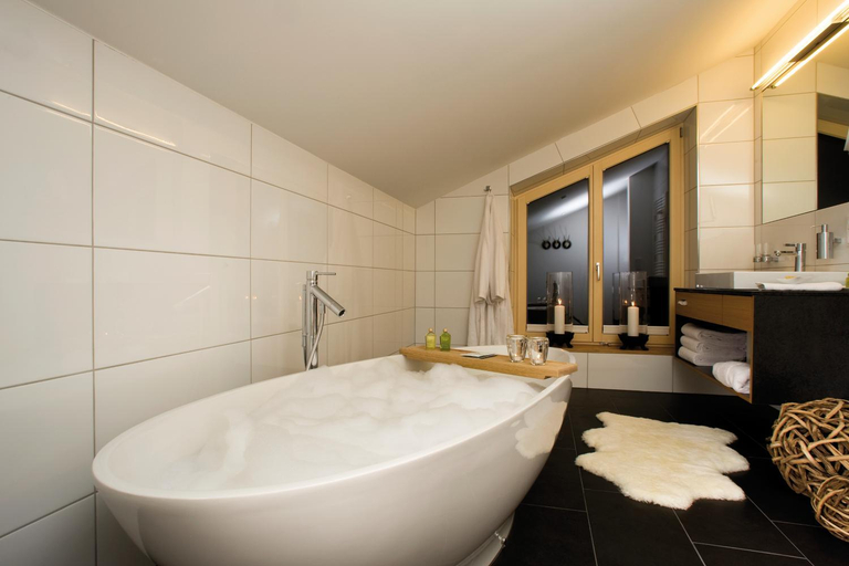 Bathroom 3, Hotel Apartments Alpenrose, Bregenz