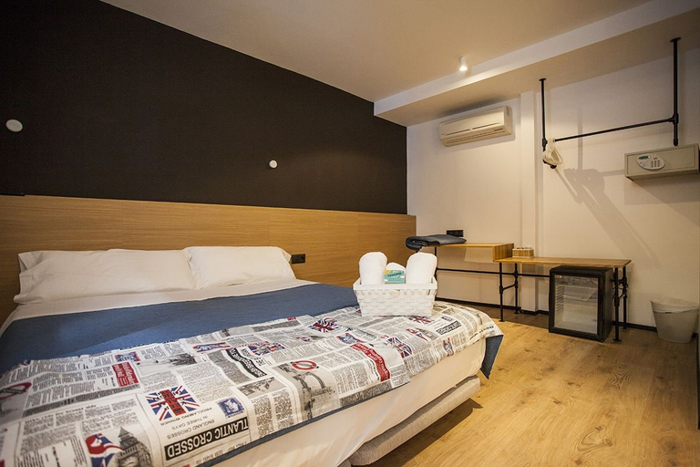 Bedroom 3, Hostal CC Malasaña, Madrid