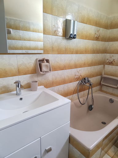 Bathroom 5, Asprokavos Beach Apartment, Ionian Islands
