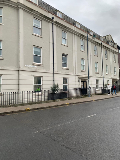 Exterior & Views, Riding Gate Apartment, Kent
