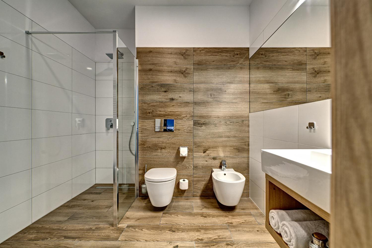 Bathroom 3, Joyinn Aparthotel, Środa Śląska
