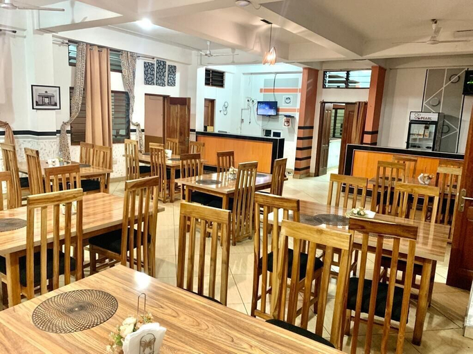 Food & Drinks 4, Freeman Methodist Guest House, Kumasi