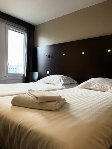 Bedroom 4, Parc Hotel, Pas-de-Calais