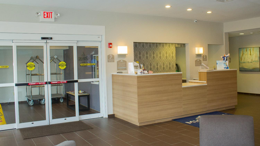 Public Area, Microtel by Wyndham Penn Yan Finger Lakes Region, Yates