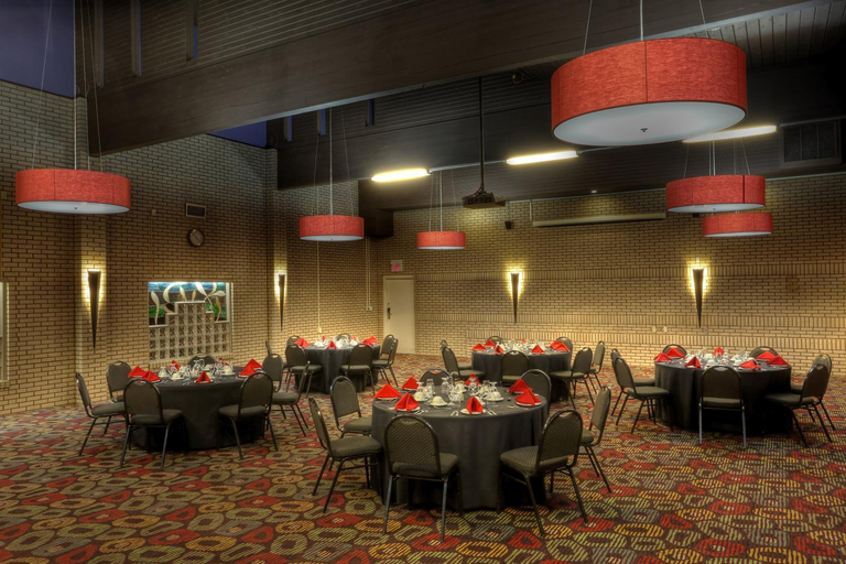 Food & Drinks, Royal Hotel Lloydminster, Division No. 10