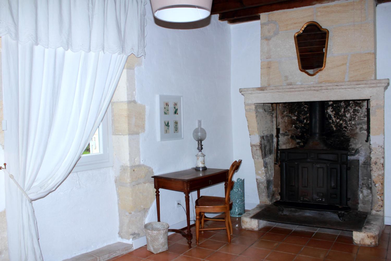 Others 4, Relais de la Renaissance, Dordogne