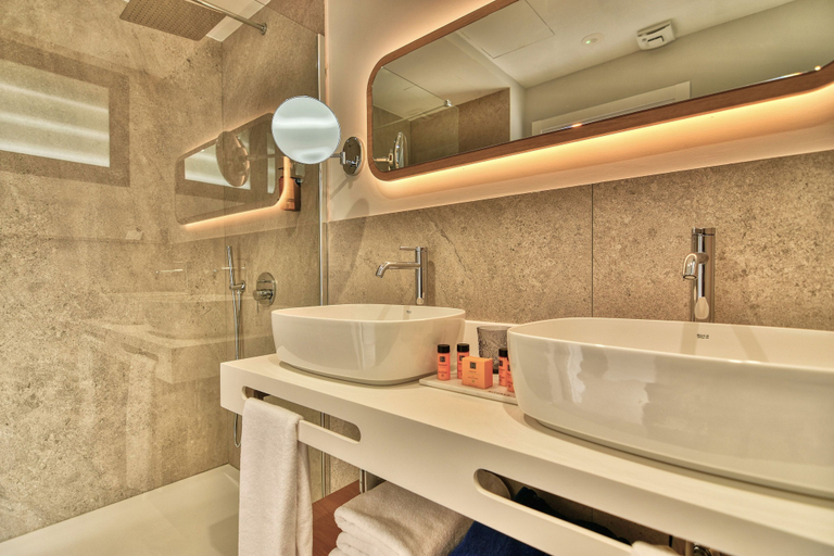 Bathroom 3, Relaxia Beverly Suites, Las Palmas