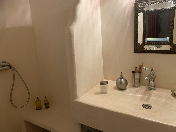 Bathroom 3, Riad Chant d'Etoiles, Errachidia