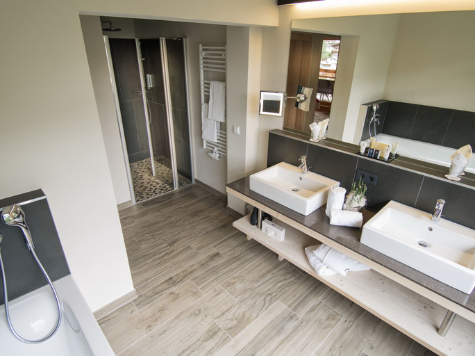 Bathroom 4, Wellnesshotel Alpin Juwel, Zell am See