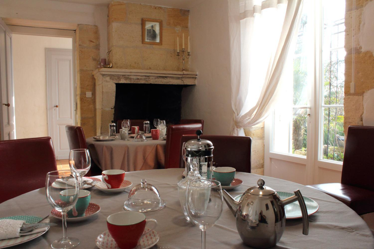 Others 5, Relais de la Renaissance, Dordogne