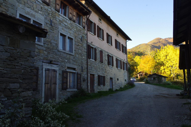 Others 4, Fattoria La Guedrara, Modena