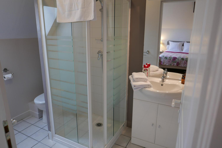 Bathroom, Les Chambres du Moulin, Pyrénées-Atlantiques