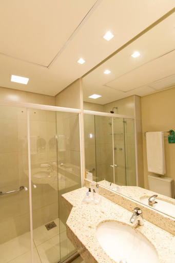 Bathroom 7