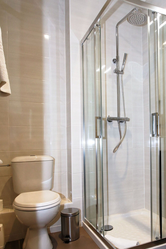 Bathroom 3, Hôtel de L'Ill, Bas-Rhin