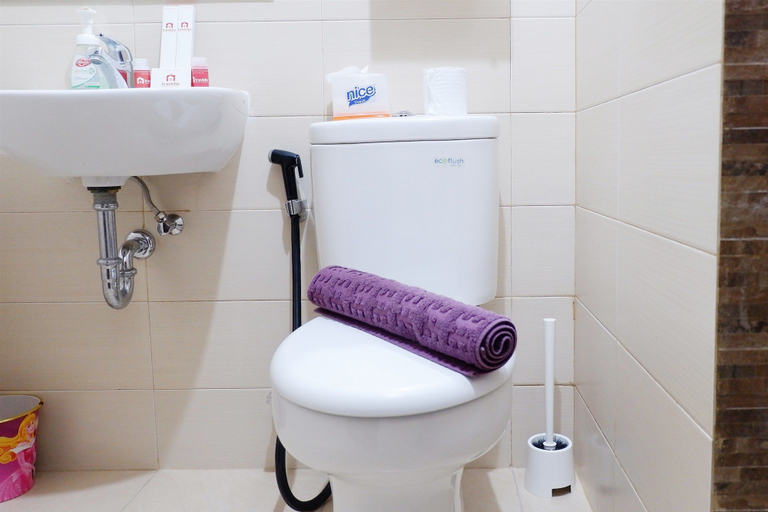 Bathroom 4, Close to Pool Studio Apartment Sky Terrace at Daan Mogot Baru, West Jakarta