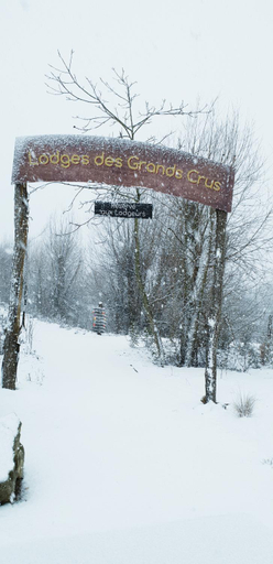 Exterior & Views 1, Lodges des grands crus, Yonne