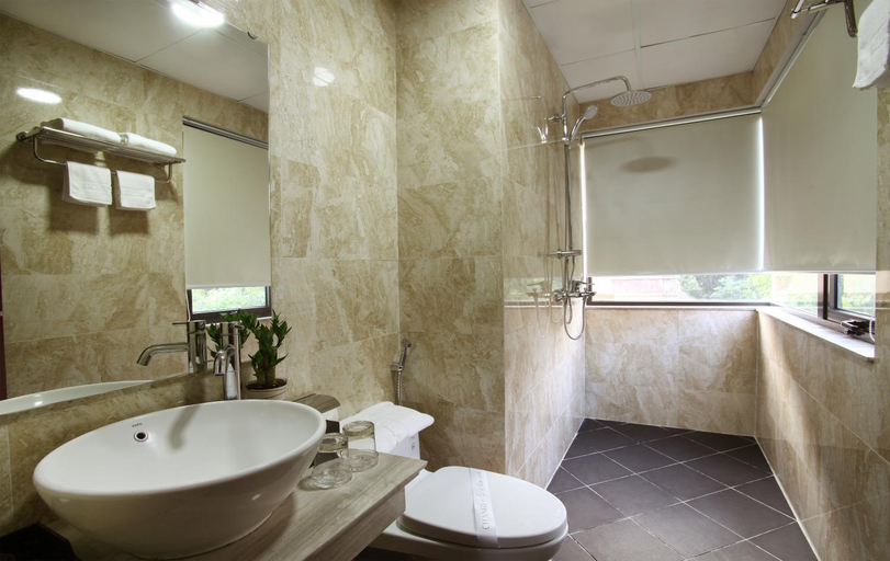 Bathroom 4, Blue Pearl West Hotel, Cầu Giấy