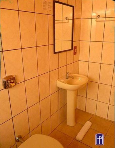 Bathroom 2, Hotel Primavera, Bento Gonçalves