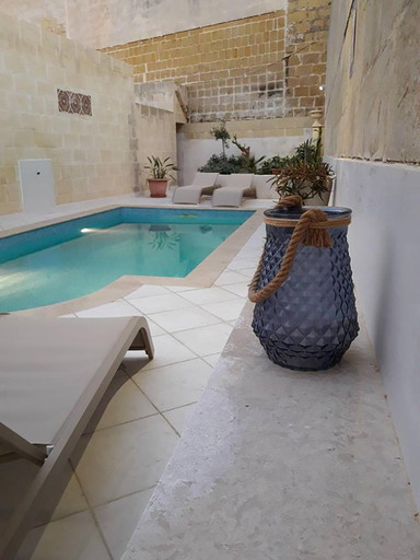 Sport & Beauty 2, Mood Farmhouse B&B