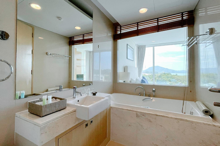 Bathroom 29