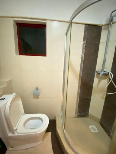 Bathroom, Lily Beachfront Apartments, Kisauni