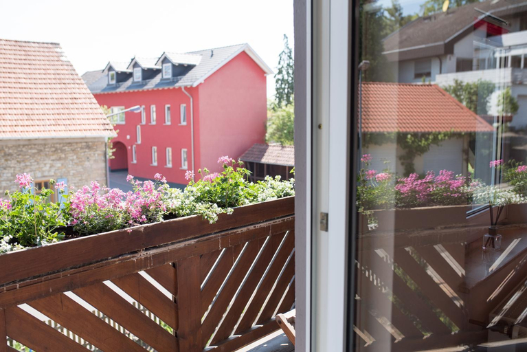 Others 2, Weingut und Gastehaus Wetzler, Alzey-Worms